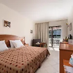 Porfi Hotel 3*