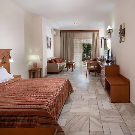 Porfi Hotell 3*