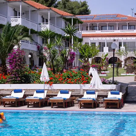 Ξενοδοχείο Porfi 3*