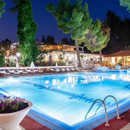 Ξενοδοχείο Porfi 3*