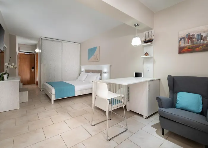 Porfi Hotel