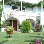 Hotel Porfi